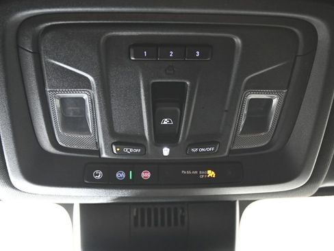 Used 2025 GMC Sierra 3500 AT4 AWD/4WD image 34