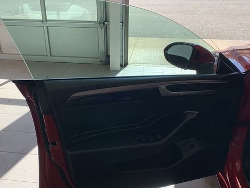 Used 2023 Volkswagen Arteon SEL Premium image 5