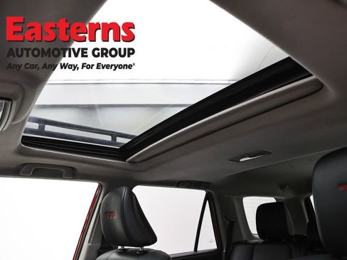 Used 2021 Toyota 4Runner Venture w/ Moonroof Package AWD/4WD image 34