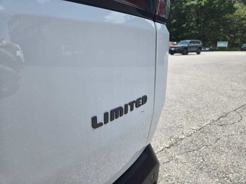 New 2026 Jeep Cherokee Limited AWD/4WD image 34