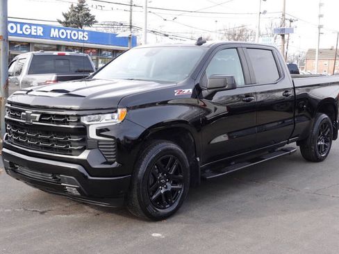 Used 2024 Chevrolet Silverado 1500 RST AWD/4WD image 2