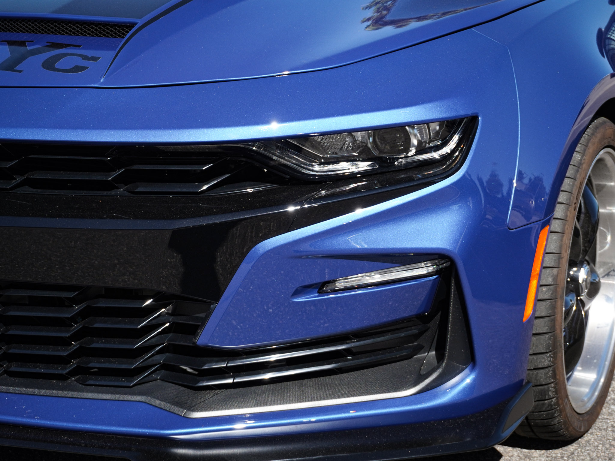 Used 2019 Chevrolet Camaro SS RWD image 6