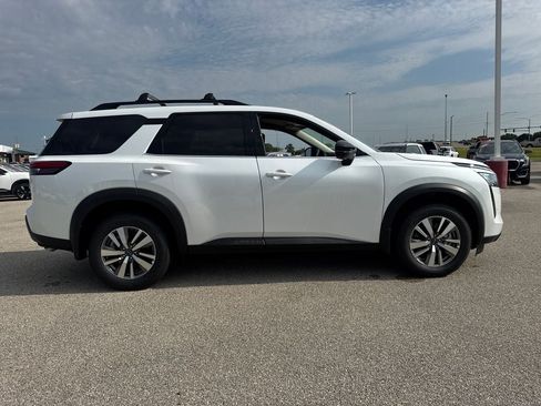 New 2026 Nissan Pathfinder SL AWD/4WD image 8