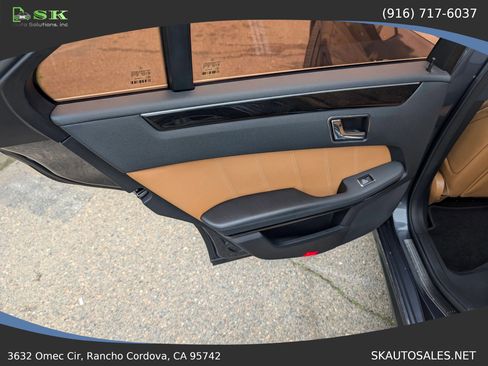 Used 2010 Mercedes-Benz E 550 Sedan image 37