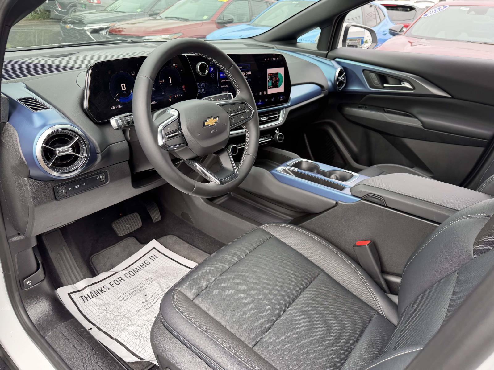 Used 2025 Chevrolet Equinox EV LT w/ Convenience Package FWD image 10