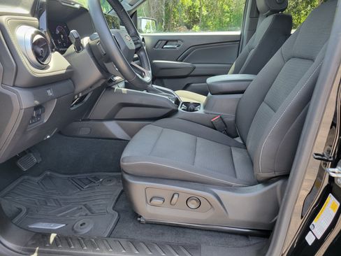 Certified 2024 Chevrolet Colorado LT w/ LT Convenience Package II RWD image 34