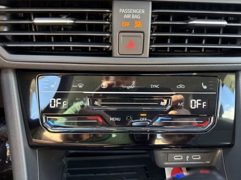 New 2025 Volkswagen Jetta SE image 20