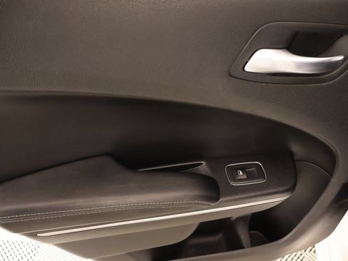 Used 2021 Dodge Charger SXT w/ Leather Interior Group RWD image 17