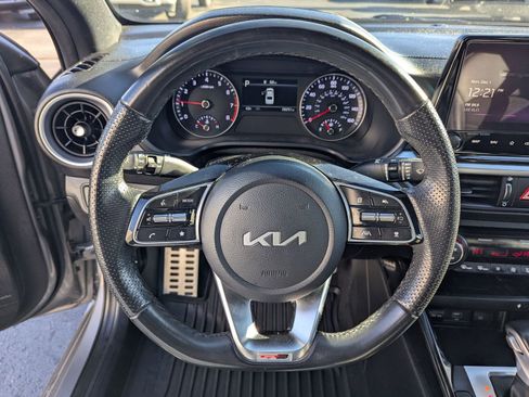 Used 2023 Kia Forte GT-Line w/ GT-Line Premium Package image 9