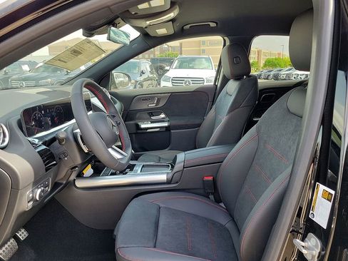 New 2025 Mercedes-Benz GLA 250 4MATIC image 16