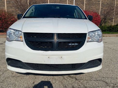 Used 2015 RAM C/V Tradesman w/ UConnect Hands-Free Group image 3