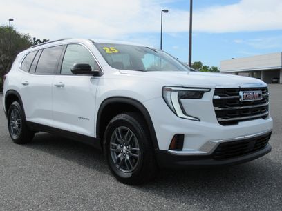 Used 2025 GMC Acadia Elevation