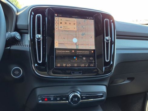 New 2026 Volvo XC40 B4 Plus w/ Protection Package Premier image 14