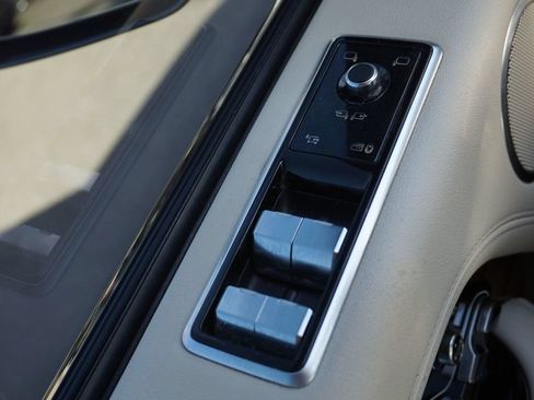 Used 2019 Land Rover Range Rover HSE AWD/4WD image 24