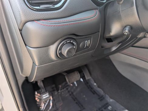 Used 2024 Dodge Durango GT AWD/4WD image 25