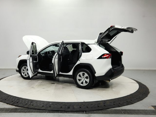Used 2023 Toyota RAV4 LE AWD/4WD image 14