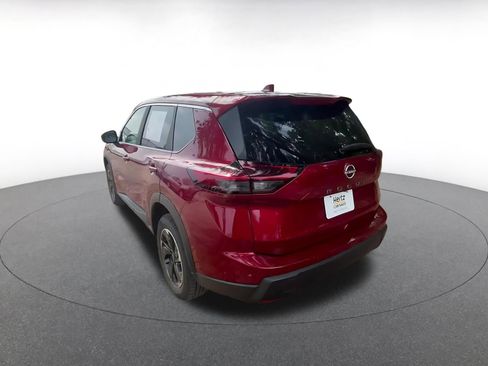 Used 2025 Nissan Rogue SV FWD image 11
