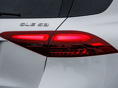 New 2026 Mercedes-Benz GLE 53 AMG 4MATIC image 8