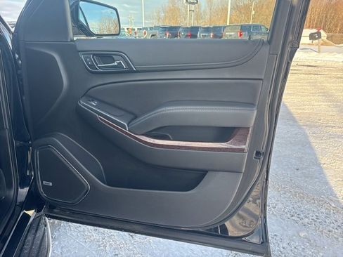 Used 2019 GMC Yukon SLT w/ Premium Edition image 19