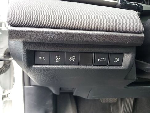 Used 2025 Toyota Camry LE FWD image 17