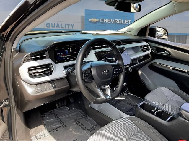 Used 2027 Chevrolet Bolt LT w/ Comfort Package FWD image 9