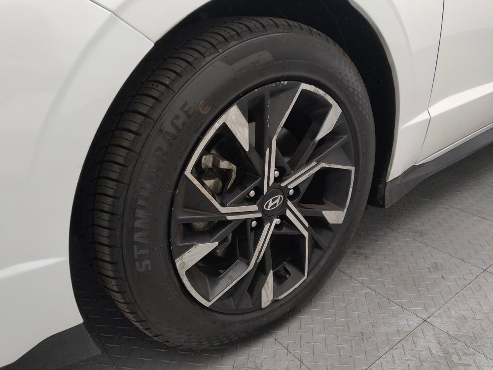 Used 2025 Hyundai Sonata SEL FWD image 31
