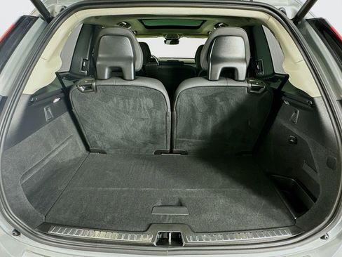 Used 2026 Volvo XC90 B6 Plus w/ Protection Package Premier AWD/4WD image 39