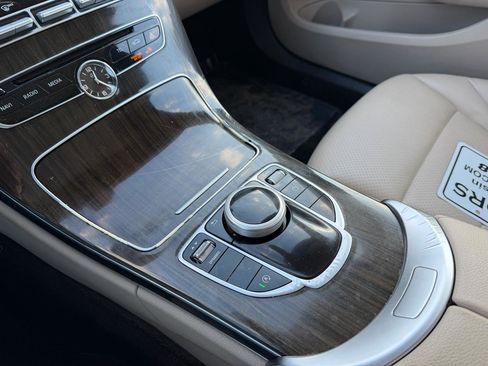 Used 2017 Mercedes-Benz C 300 4MATIC Sedan image 14