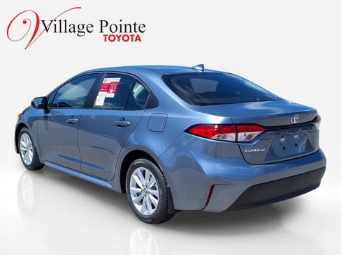Used 2026 Toyota Corolla LE w/ LE Premium Package FWD image 3