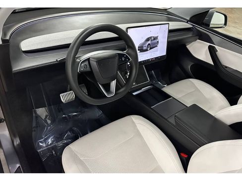 Used 2026 Tesla Model Y Long Range AWD/4WD image 20