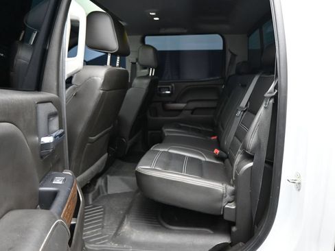 Used 2019 GMC Sierra 2500 Denali w/ Suspension Package, Off-Road AWD/4WD image 26