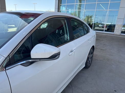 Used 2022 Subaru Legacy Limited XT image 4