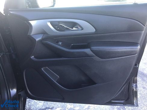Used 2019 Chevrolet Traverse LT w/ LPO, Floor Liner Package image 23