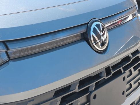 New 2026 Volkswagen Tiguan SE AWD/4WD image 5