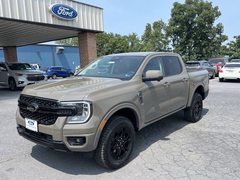 New 2026 Ford Ranger Lariat w/ FX4 Off-Road Package AWD/4WD image 2