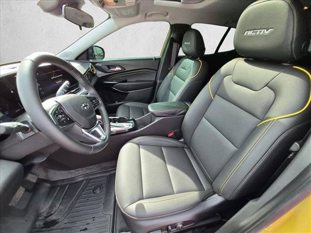 Used 2025 Chevrolet Trax ACTIV w/ Sunroof Package FWD image 16
