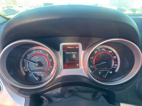 Used 2017 Dodge Journey SE w/ Flexible Seating Group image 20