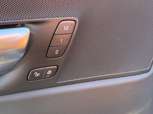 New 2026 Volvo XC60 B5 Plus w/ Protection Package Premier image 10