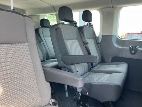 Used 2024 Ford Transit 350 XLT RWD image 27