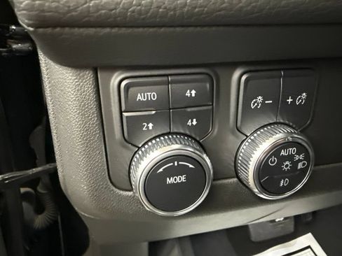 Used 2022 GMC Yukon XL Denali AWD/4WD image 26