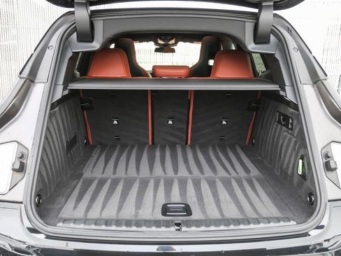 Used 2025 BMW iX xDrive50 w/ Premium Package image 21