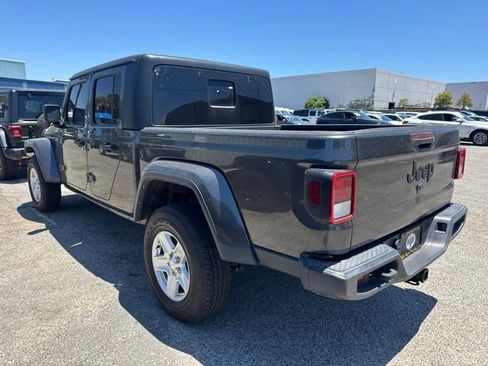 Used 2022 Jeep Gladiator Sport AWD/4WD image 7