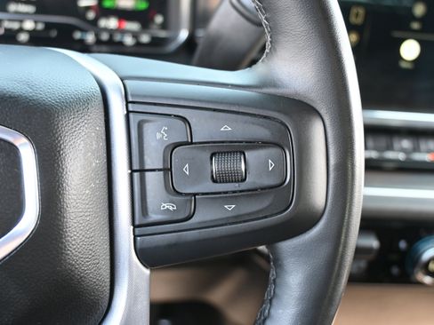 Used 2025 GMC Sierra 1500 SLT image 20