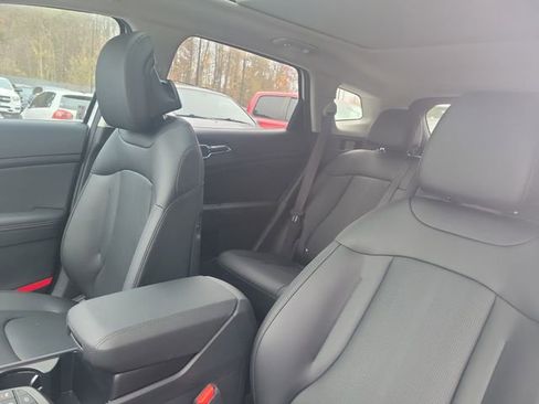 New 2026 Kia Sportage SX image 18