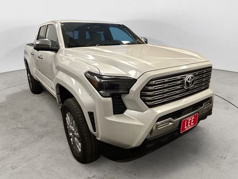 New 2026 Toyota Tacoma Limited AWD/4WD image 7