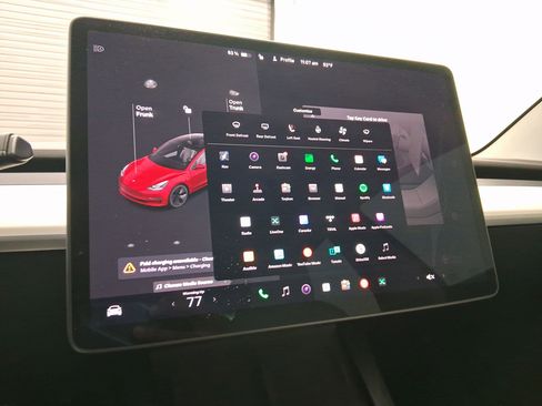 Used 2021 Tesla Model 3 Standard Range Plus image 22