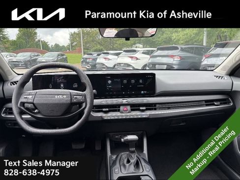 New 2025 Kia K4 LXS image 7