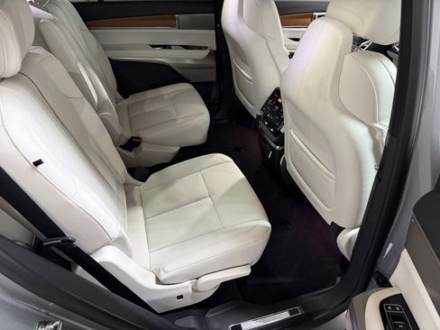 New 2026 Cadillac Vistiq Luxury AWD/4WD image 48