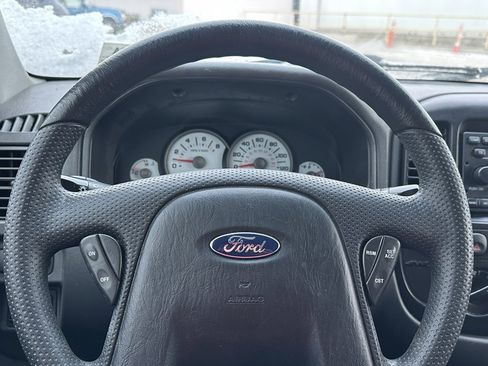 Used 2007 Ford Escape XLS image 21