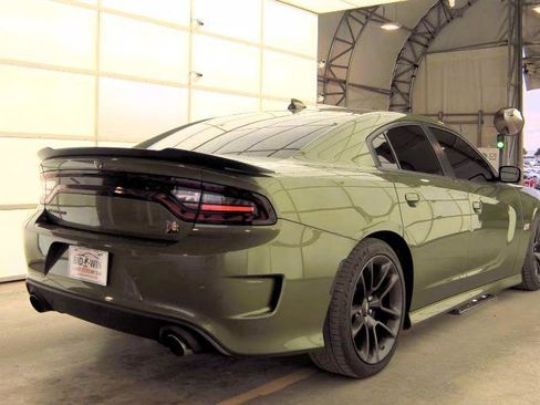 Used 2021 Dodge Charger Scat Pack w/ Plus Group RWD image 4